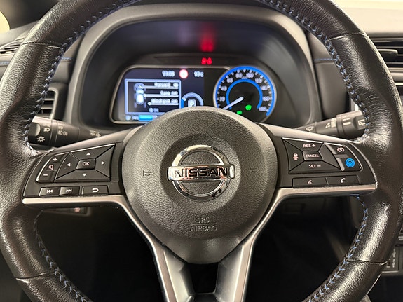 Nissan Leaf 15 of 27