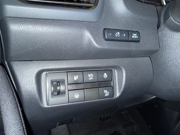 Nissan Leaf 14 of 27