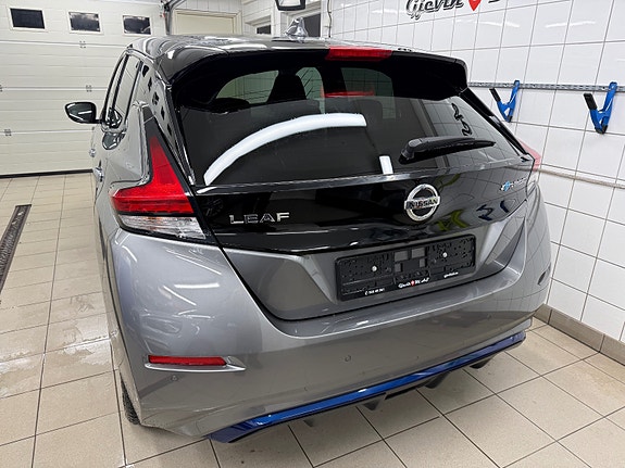 Nissan Leaf 5 of 27