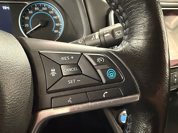 Nissan Leaf 11 of 27