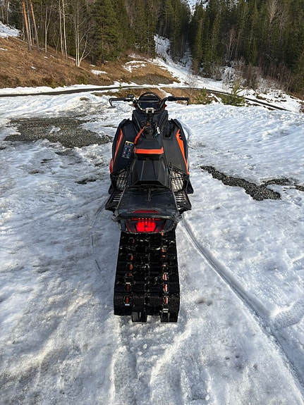Polaris 850 RMK Khaos Slash 5 of 13