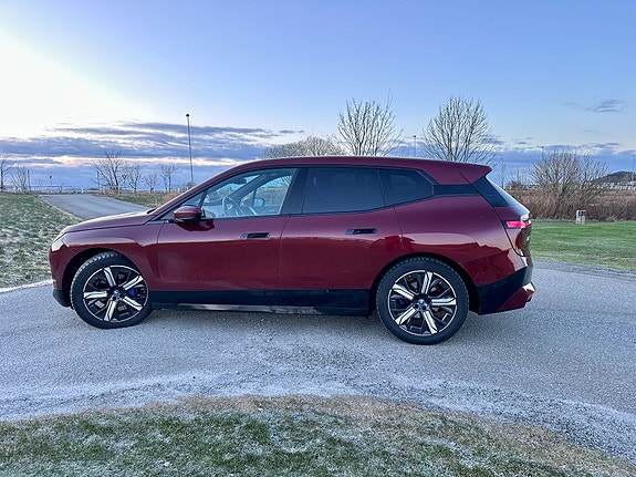 BMW iX 3 of 10