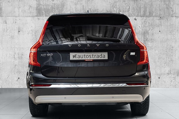 Volvo XC90 6 of 30