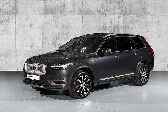 Volvo XC90 30 of 30