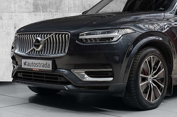 Volvo XC90 4 of 30