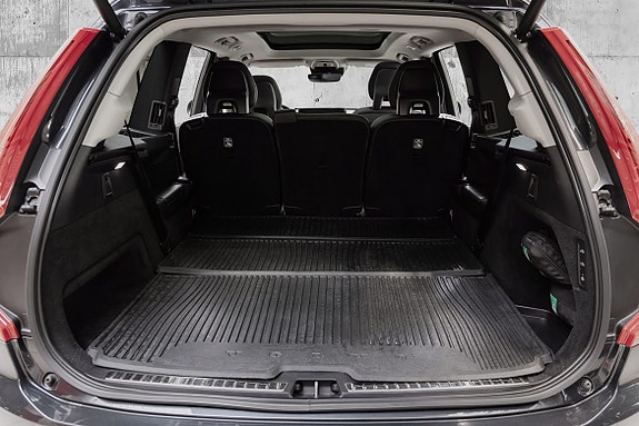 Volvo XC90 21 of 30