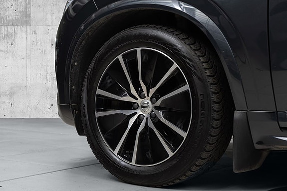 Volvo XC90 9 of 30