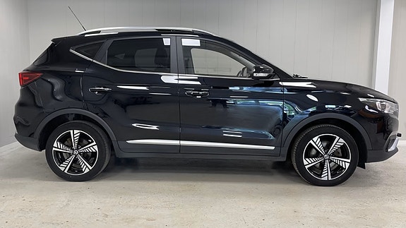 MG ZS EV 7 of 11