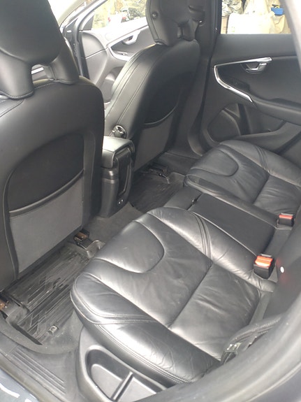 Volvo V40 3 of 5