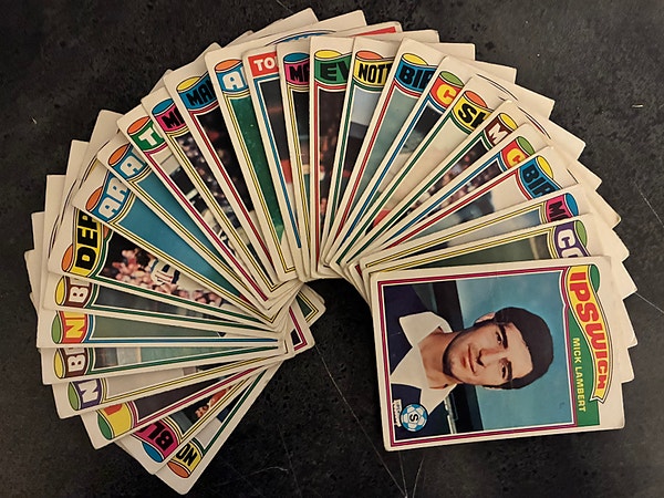 Vintage fotballkort Topps 1978 – 27 stk + 9 bonuskort selges samlet