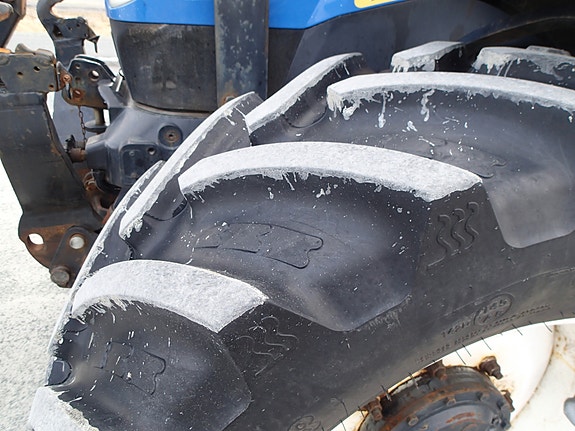 New Holland T6040 Elite 21 of 30