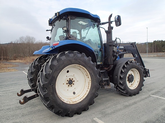 New Holland T6040 Elite 11 of 30
