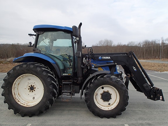 New Holland T6040 Elite 10 of 30