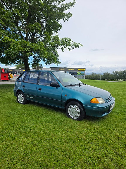 Subaru Justy 4 of 5