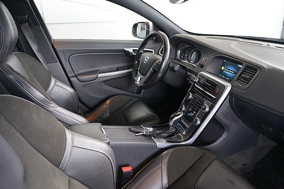 Volvo V60 5 of 14