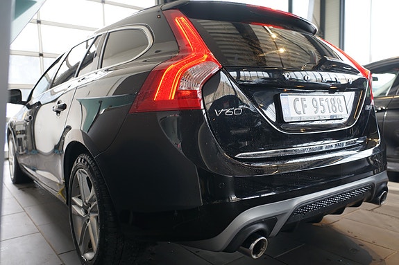Volvo V60 7 of 14
