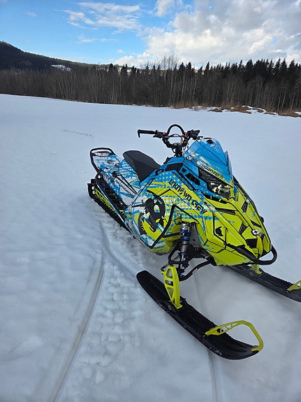 Polaris 850 RMK Khaos Slash 146 5 of 17