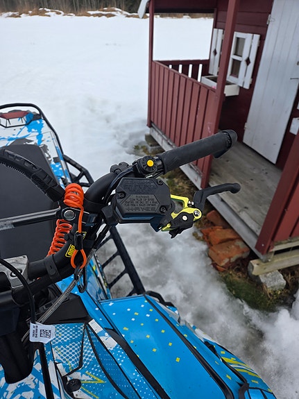 Polaris 850 RMK Khaos Slash 146 8 of 17