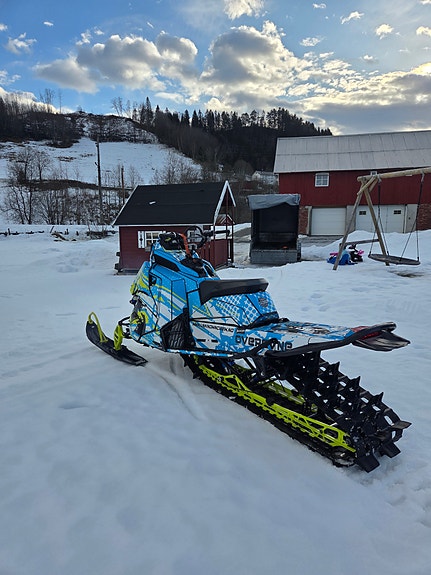Polaris 850 RMK Khaos Slash 146 6 of 17