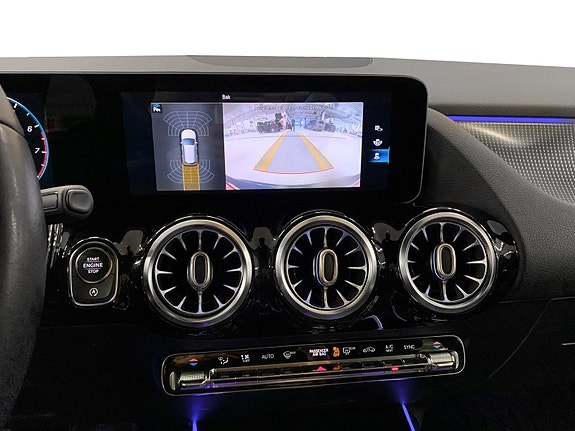 Mercedes-Benz B180 13 of 14