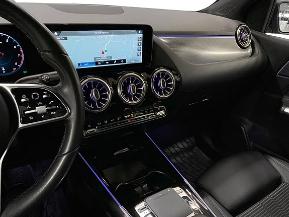 Mercedes-Benz B180 11 of 14