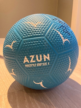 AZUN GRIP 4 TRIKSEBALL MED AUTOGRAF