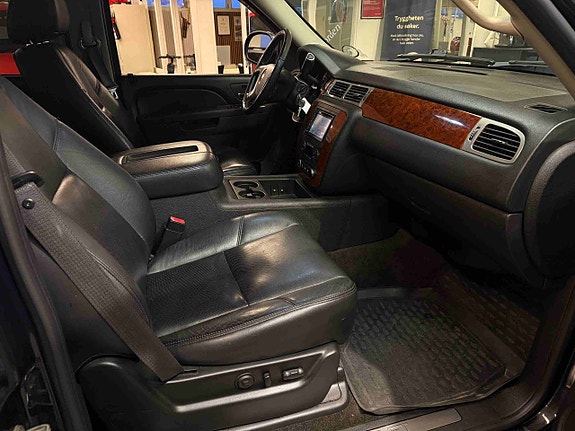 Chevrolet Tahoe 19 of 30
