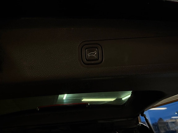 Chevrolet Tahoe 22 of 30