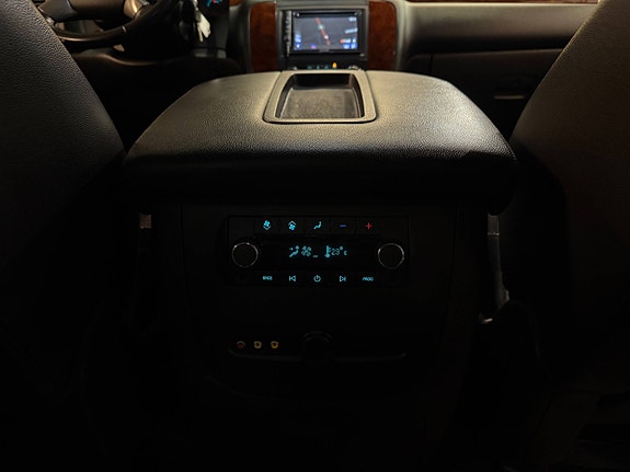 Chevrolet Tahoe 27 of 30