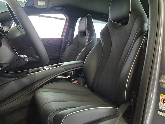 BYD Dolphin 19 of 23