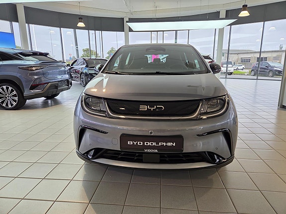 BYD Dolphin 2 of 23