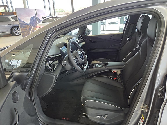 BYD Dolphin 9 of 23