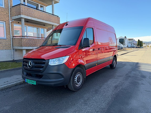 Mercedes-Benz eSprinter 312 2 of 5