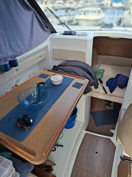 Beneteau Antares 6,8 8 of 17