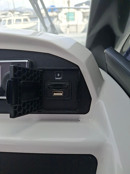 Beneteau Antares 6,8 14 of 17