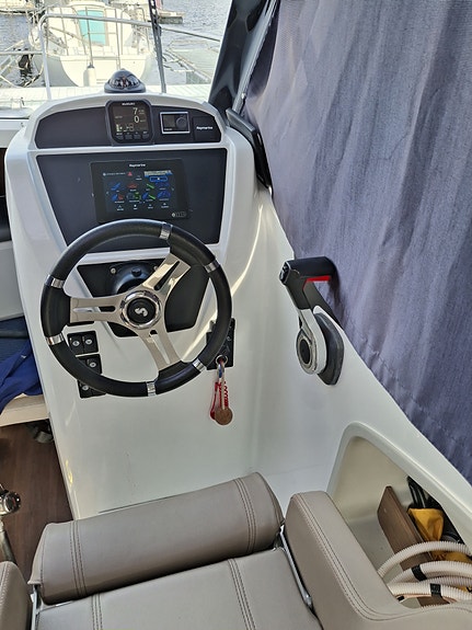 Beneteau Antares 6,8 5 of 17
