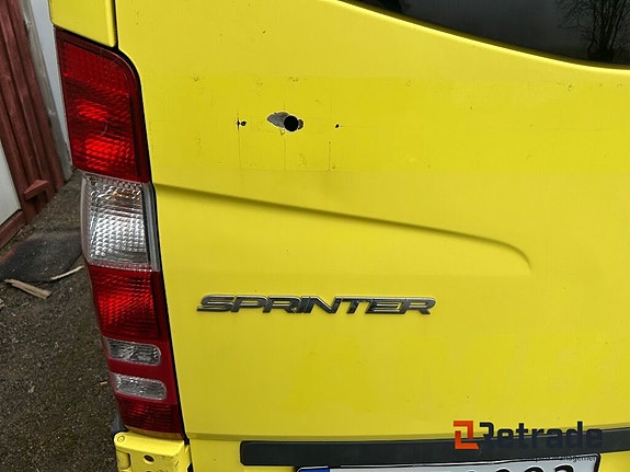 Mercedes-Benz Sprinter 319 4 of 5