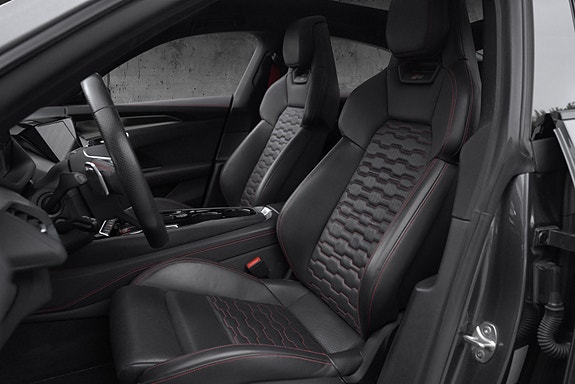 Audi e-tron GT RS 13 of 30