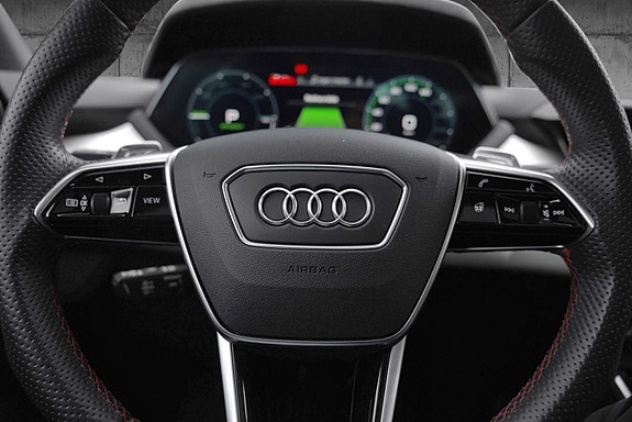 Audi e-tron GT RS 16 of 30