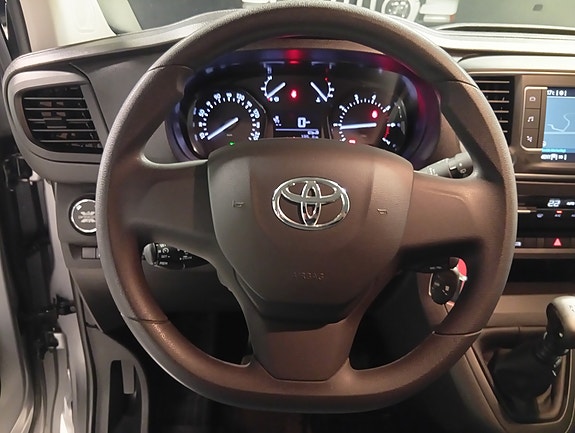 Toyota Proace 11 of 30