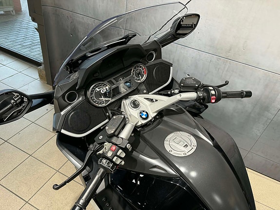 BMW K 1600 GT 6 of 12
