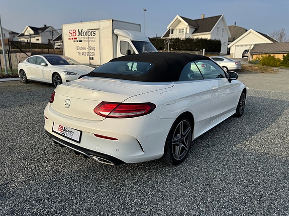 Mercedes-Benz C-Klasse 4 of 5