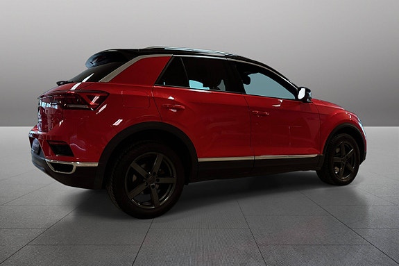 Volkswagen T-Roc 4 of 5