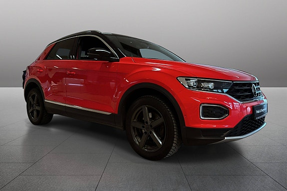 Volkswagen T-Roc 2 of 5
