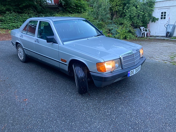 Mercedes-Benz 190