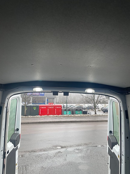 Ford Transit 17 of 18