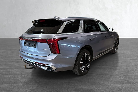 Bilen leveres med nye sommerdekk.