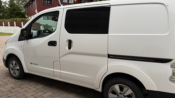 Nissan e-NV200 3 of 5