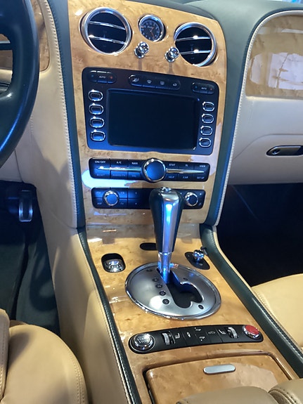 Bentley Continental GT 19 of 28
