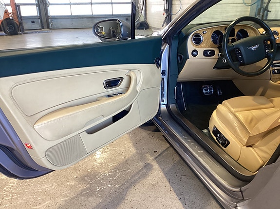 Bentley Continental GT 18 of 28